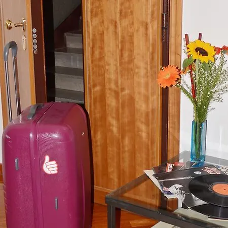 Oakley Romeroom Guest house Rome